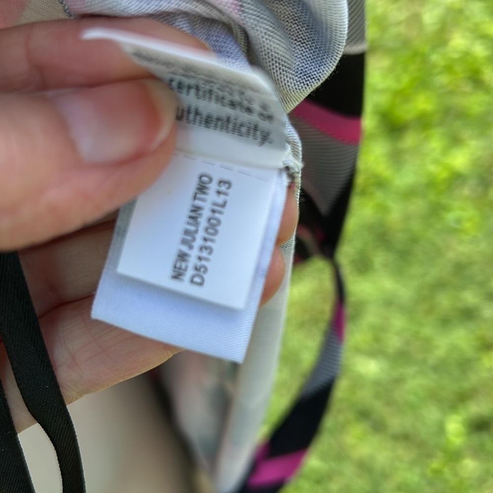 Chic Geometric Patterned Wrap Dress - image 8